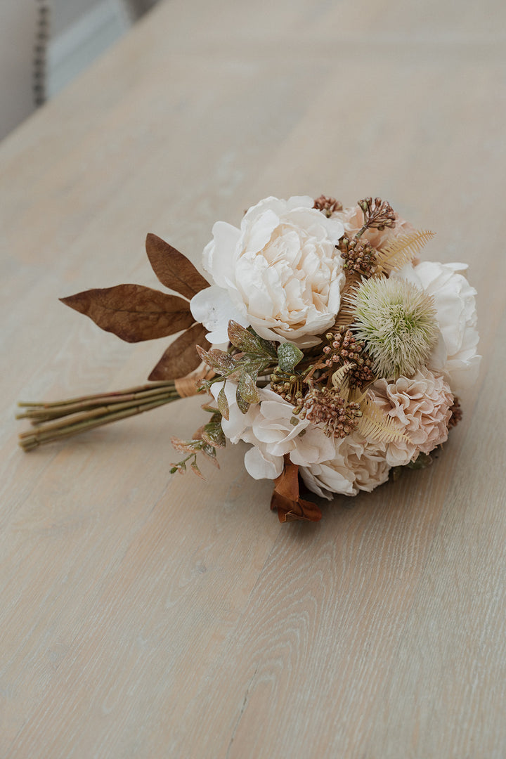 Vintage dried ivory bouquet