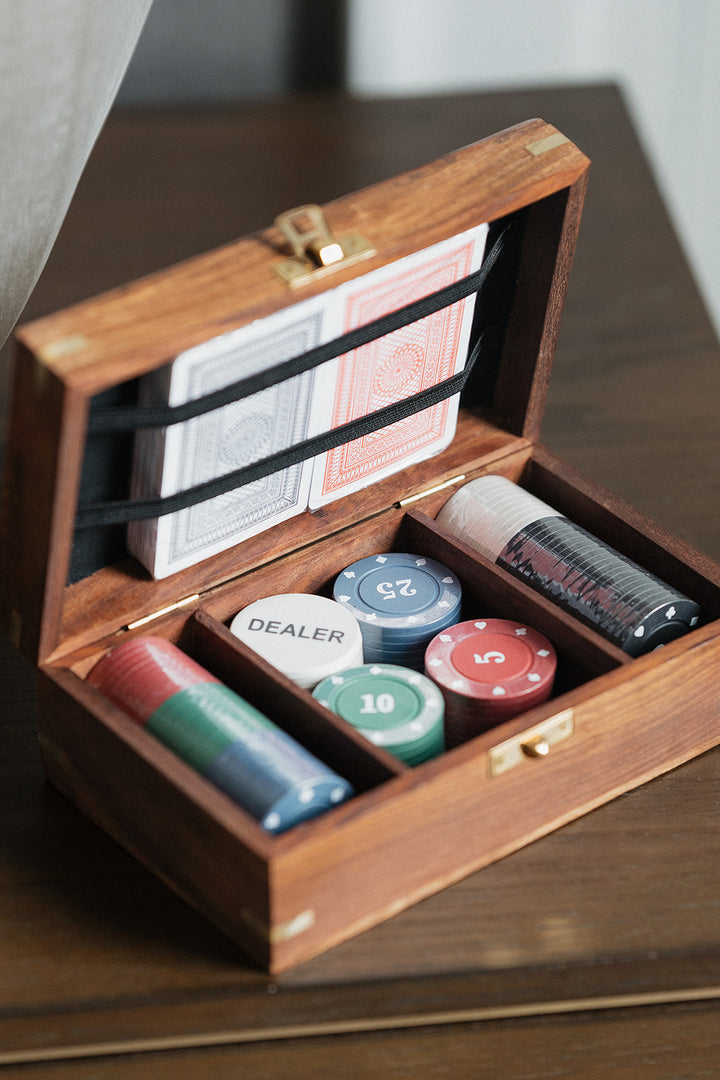 Classic Poker Set in Wooden Box