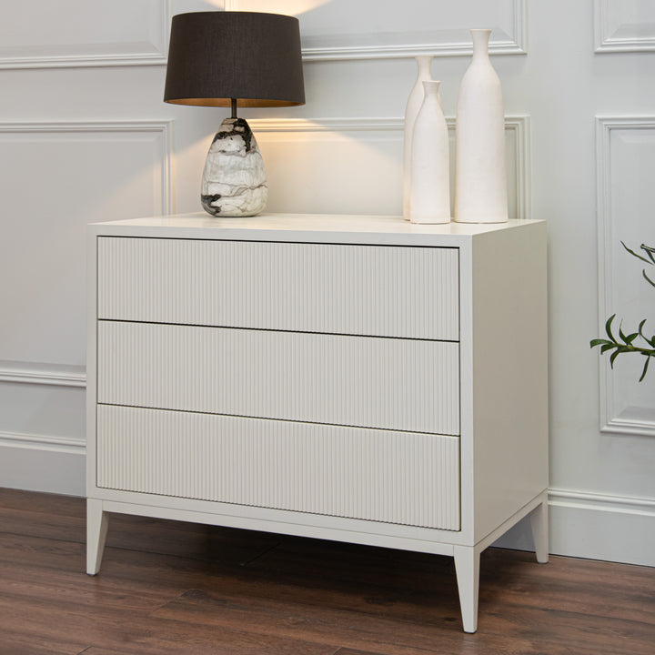 Amur RVA White Finish 3 Drawer Chest