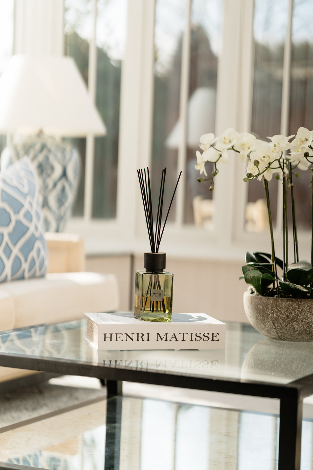 Florist diffuser senses and orchid