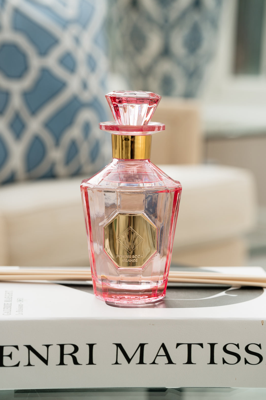 Powder Room Iconic Large Reed Diffuser